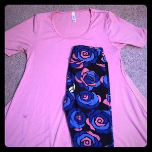 Lularoe top and leggings.
